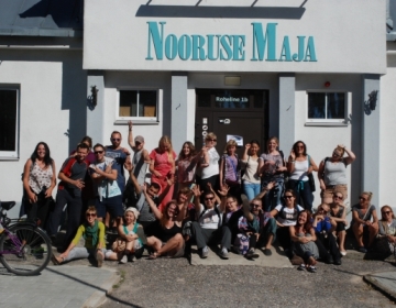 Learning by moving 2015